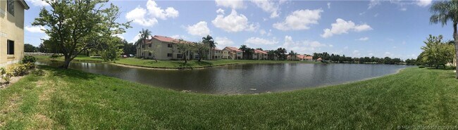 Foto del edificio - 12400 Vista Isles Dr