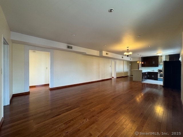 Building Photo - 7 Elm St