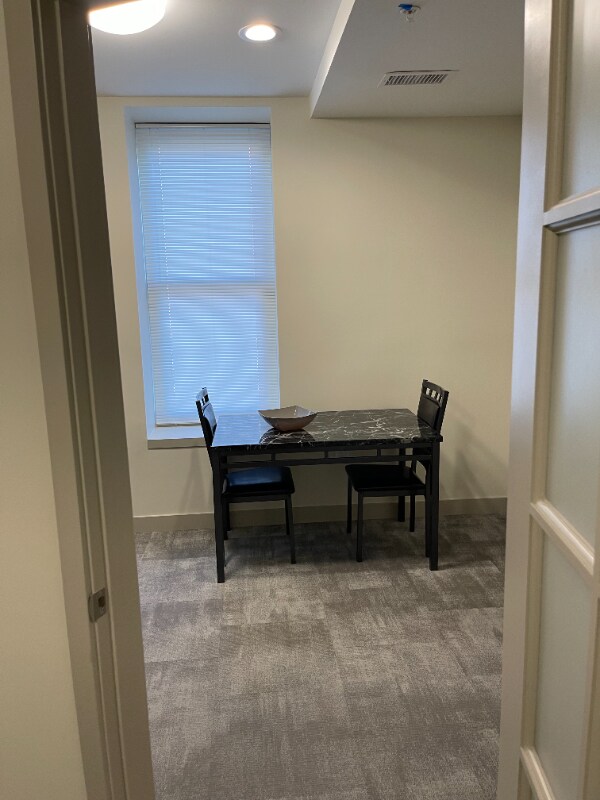 Foto del edificio - 1417 W9th St