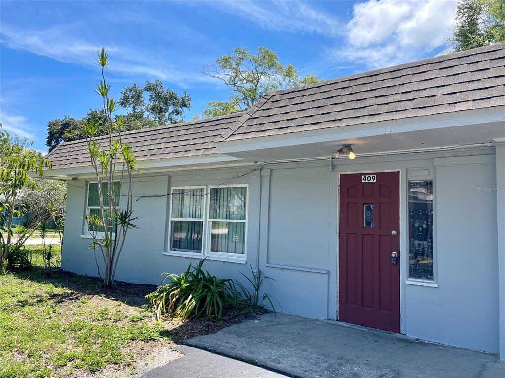 Foto principal - 409 1st Ave NE