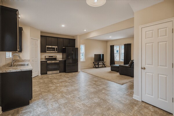 Foto del edificio - 5321 Karst Cir