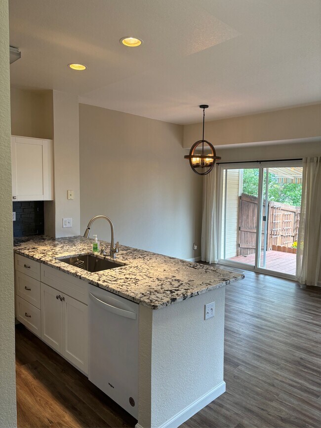 Kitchen, bar, dining area - 254 Quari St