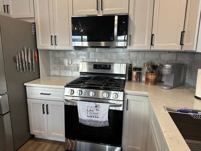 Foto del edificio - 2441 Roan Ridge Rd