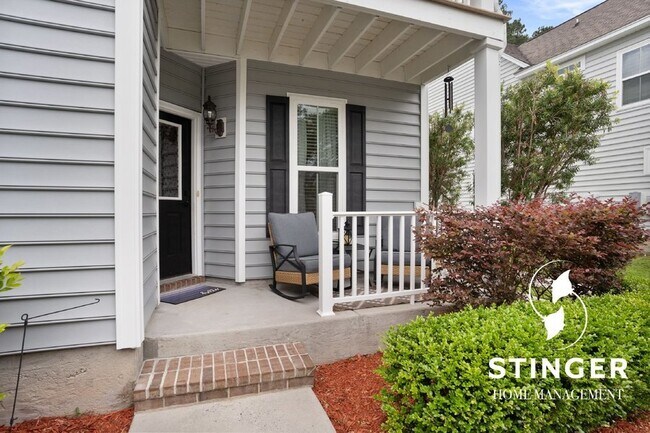 Foto del edificio - 4 Bedroom / 3 Bath For Rent In Parkside by...