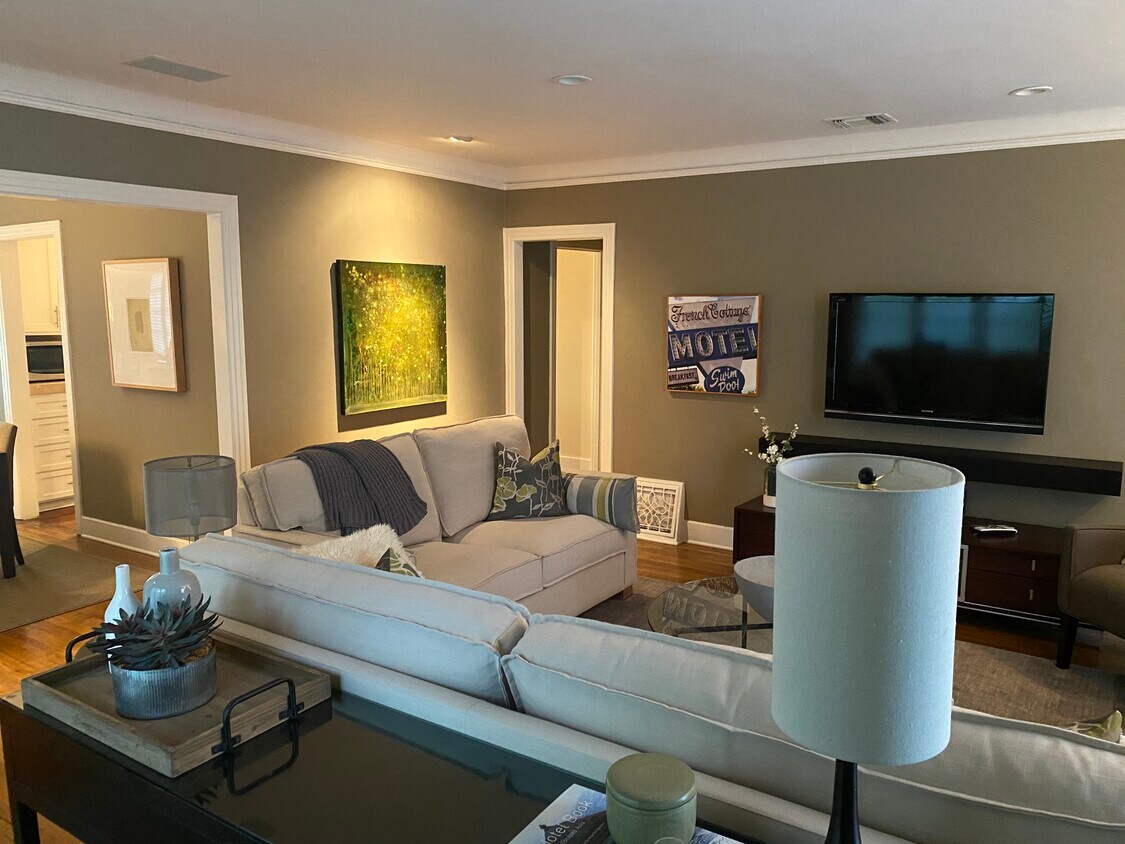 Foto principal - 749 N Crescent Heights Blvd