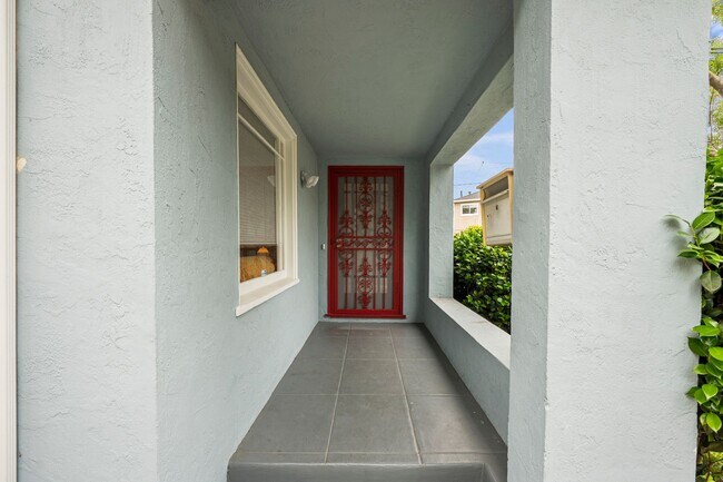 Foto del edificio - 2924 Morcom Ave