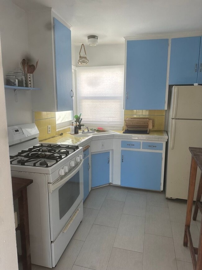 Foto del edificio - 731-33 Beryl St