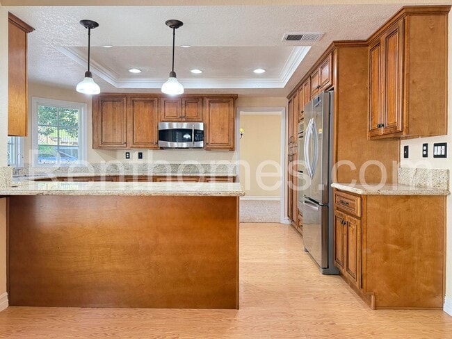 Building Photo - 10384 Barrywood Way