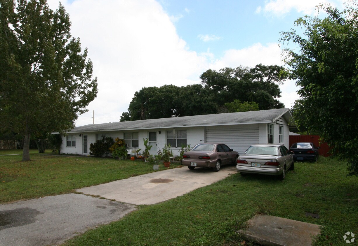 Primary Photo - 4407 19th Street Cir W