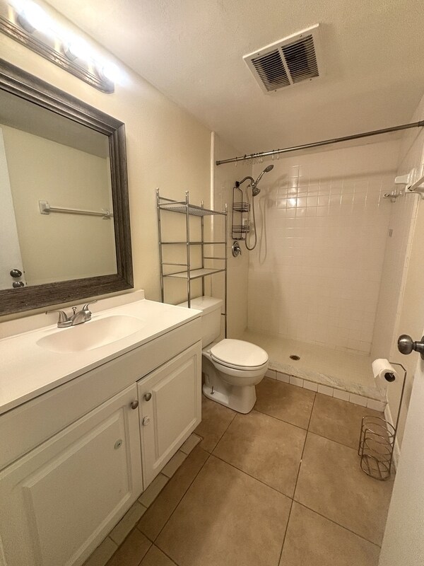 Foto del edificio - 7212 Alston Ct