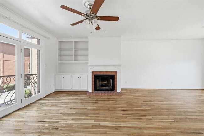 Foto del edificio - 1626 Palma Plaza