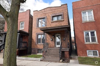 Building Photo - 2702 N Artesian Ave