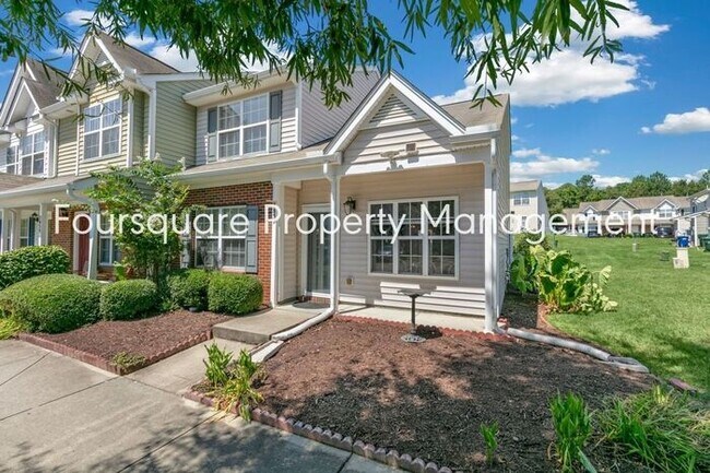 Building Photo - End Unit Townhome | First Floor Master Bed...
