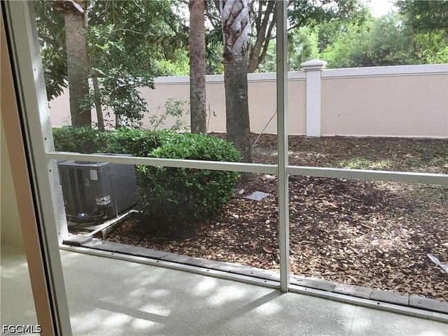 Foto del edificio - 8567 Athena Ct
