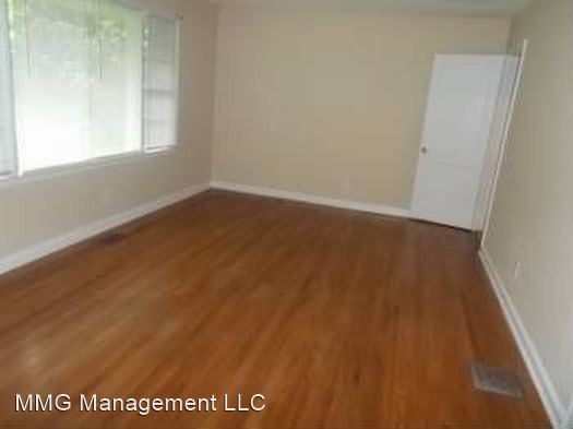 Foto del edificio - 5 br, 3 bath House - 4784 Glenwood Rd