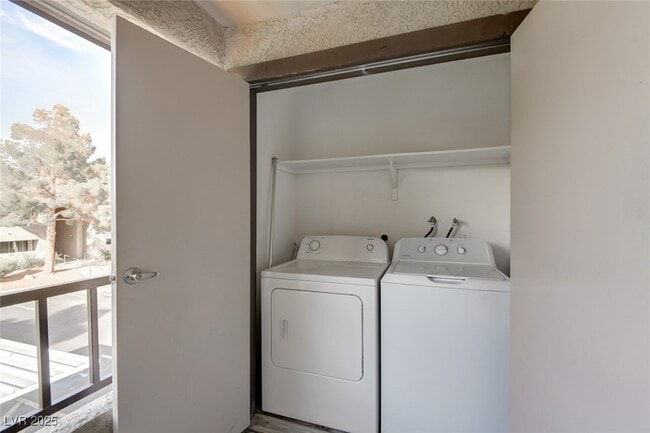 Foto del edificio - 2606 S Durango Dr