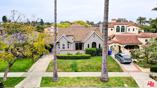 Building Photo - 10372 Tennessee Ave