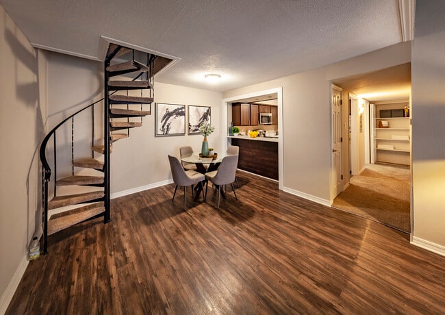 Photo - Castle Point Apartments