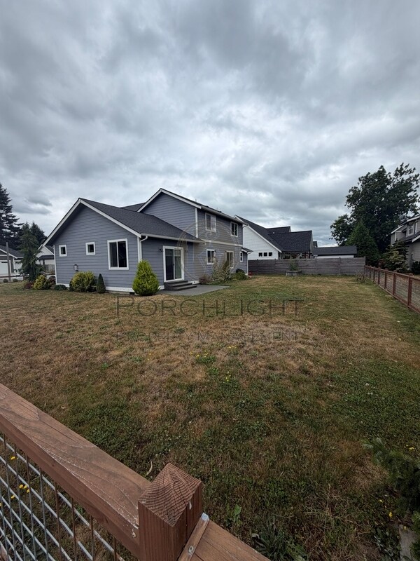 Foto del edificio - 2102 Snowbush St