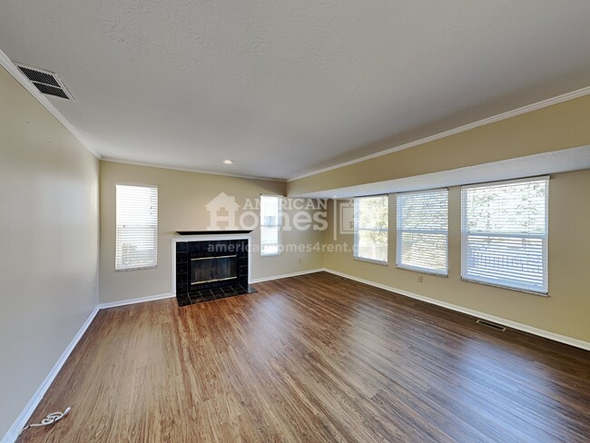Building Photo - 7427 Park Bend Drive