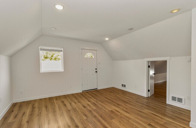 Foto del edificio - 816 S Sullivan St
