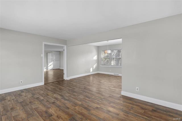 Building Photo - 7 Sona Ln