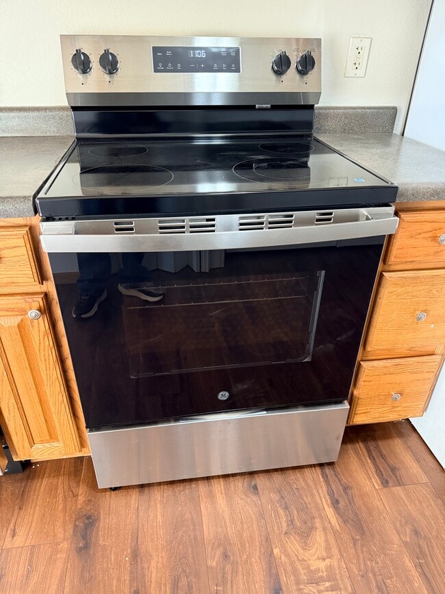 Foto del edificio - 2721 W Capital Ave