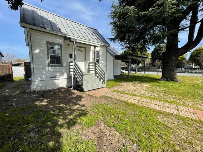 Building Photo - 7100 Rosanna St