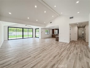 Building Photo - 22921 Dolorosa St