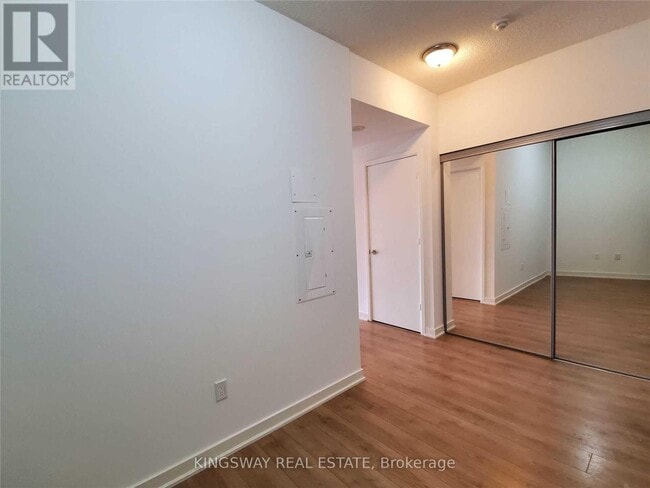 Building Photo - 775 King St W