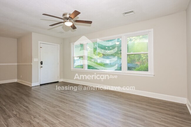 Foto del edificio - 209 Peachtree Cir