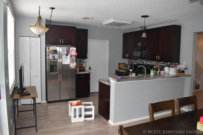 Building Photo - 10881 Sea Hibiscus Ln