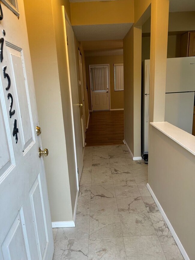 Building Photo - Townhouse Available for Rent  in Charlotte