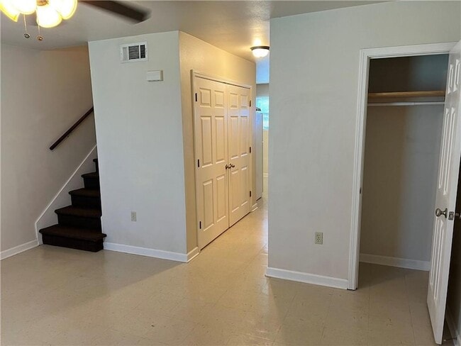 Building Photo - 316 Plantation Dr