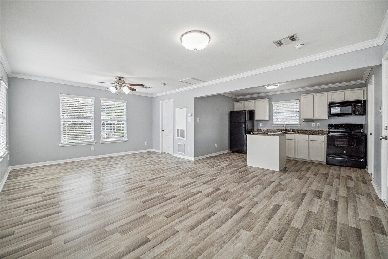 Foto principal - 1548 Ashland St