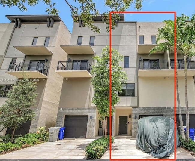 Foto del edificio - 164 SE 4th Terrace