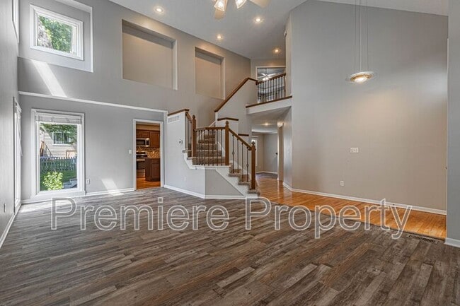 Building Photo - 14651 W 141st Dr