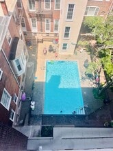 Building Photo - 1008 Spruce St