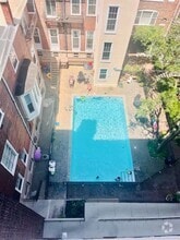 Building Photo - 1008 Spruce St