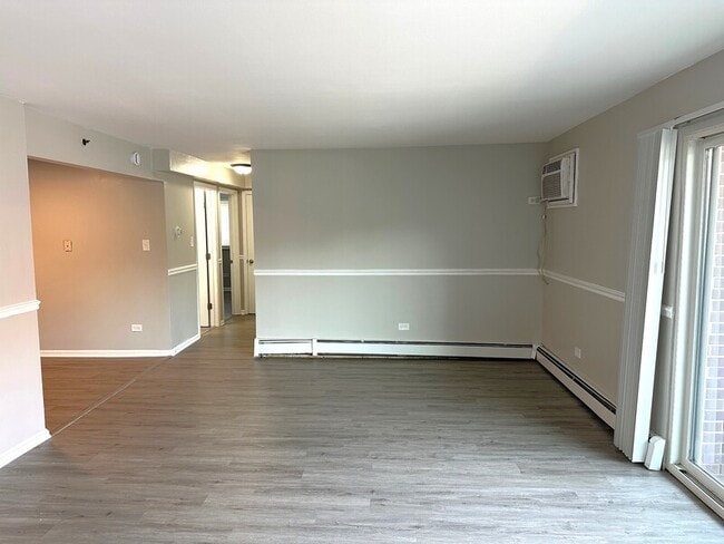 Building Photo - 8656 84th Ct