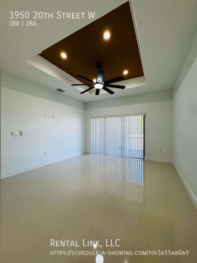 Foto del edificio - 3950 20th St W