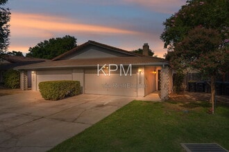 Building Photo - 5624 Blackoak Ct