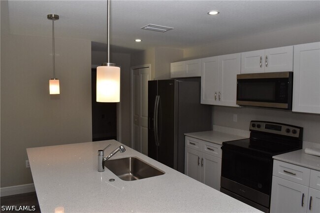 Building Photo - 3761 Casco Cir