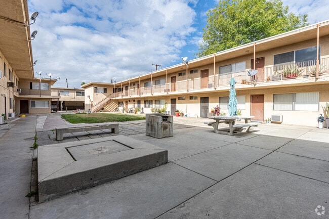 Courtyard - AJ Apartments