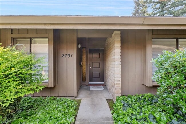Building Photo - 2491-2491 American River Dr