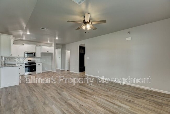 Foto del edificio - 642 Juniper St