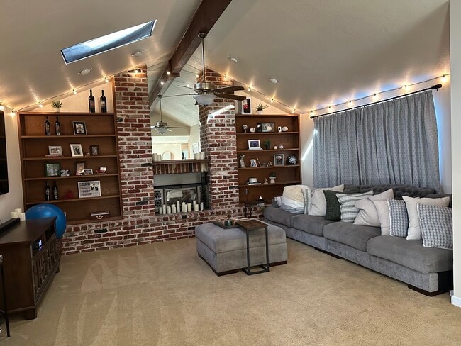 Foto del edificio - 2209 El Cejo Cir