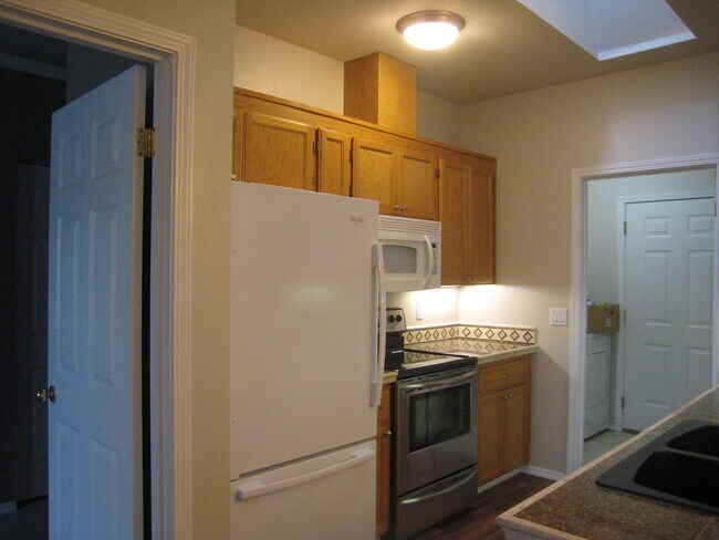 Foto del edificio - 1002 9th Ave SE