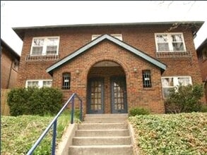 Building Photo - 178 Millwood Rd