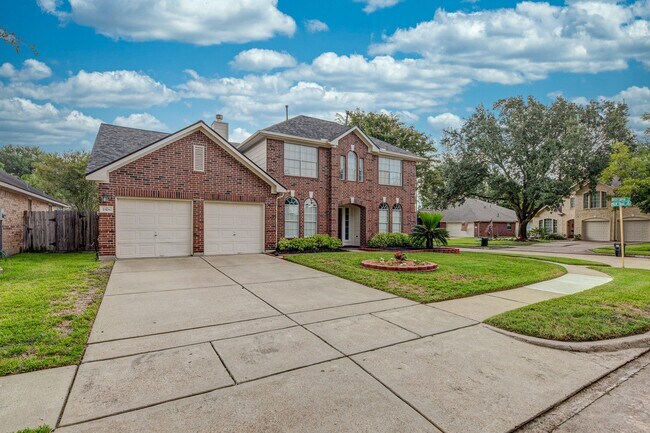 Foto del edificio - 23106 Beech Canyon Dr